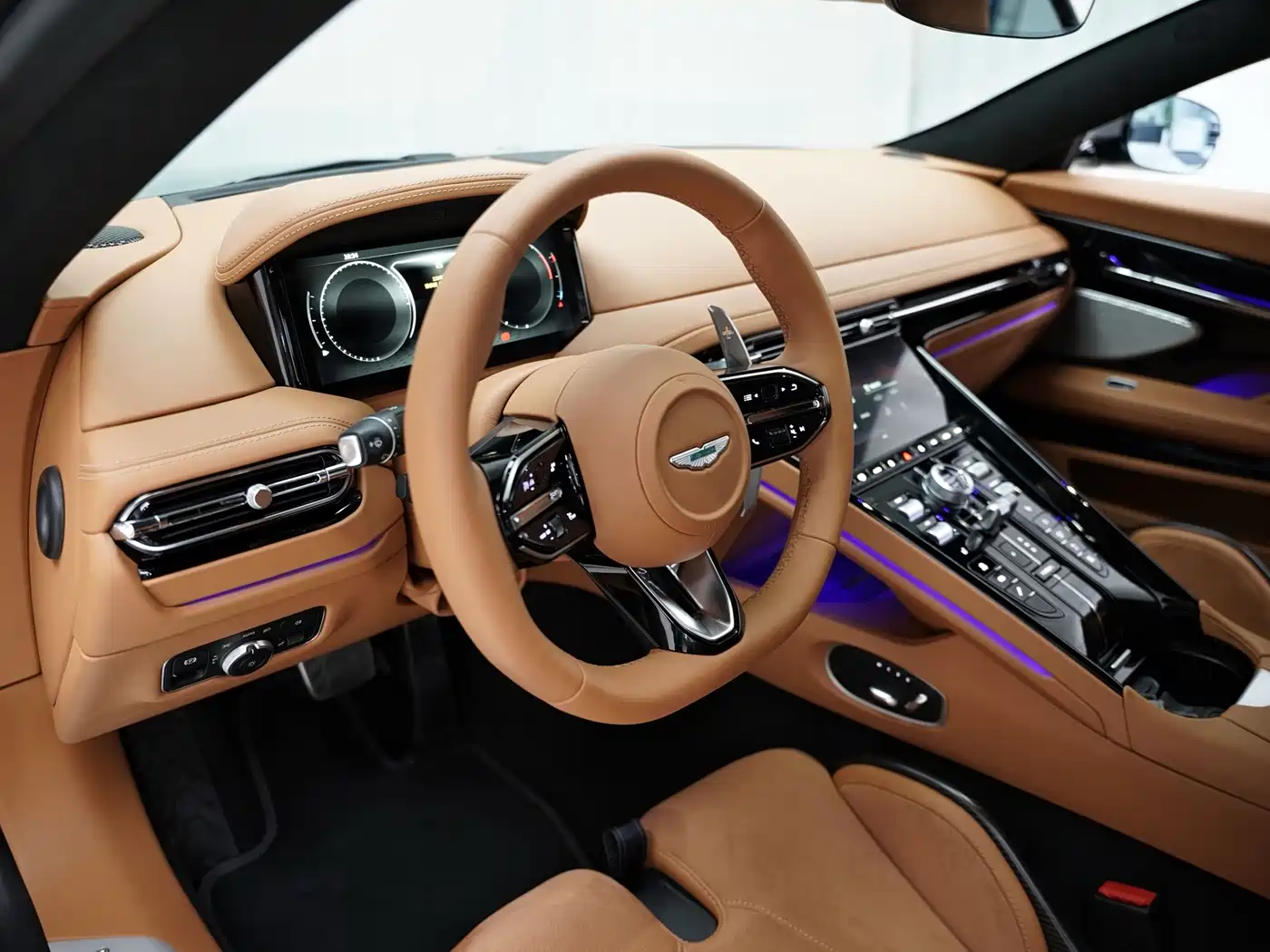Aston Martin DB12 2024 2025 4.0T V8 Coupe