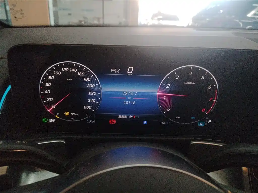 Mercedes-Benz GLB 2024 GLB 220 Dynamic фото 12