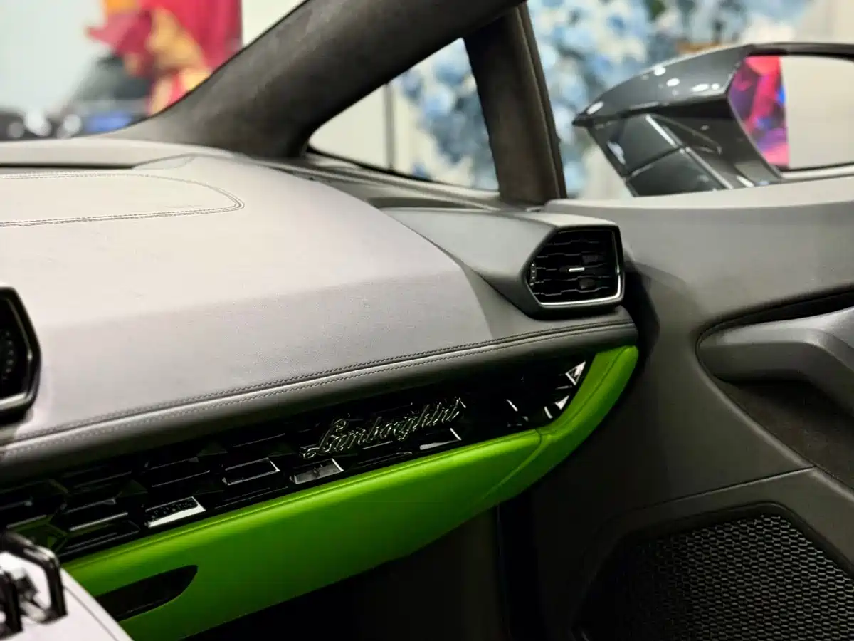 Lamborghini Huracán 2020 Huracán EVO RWD фото 21