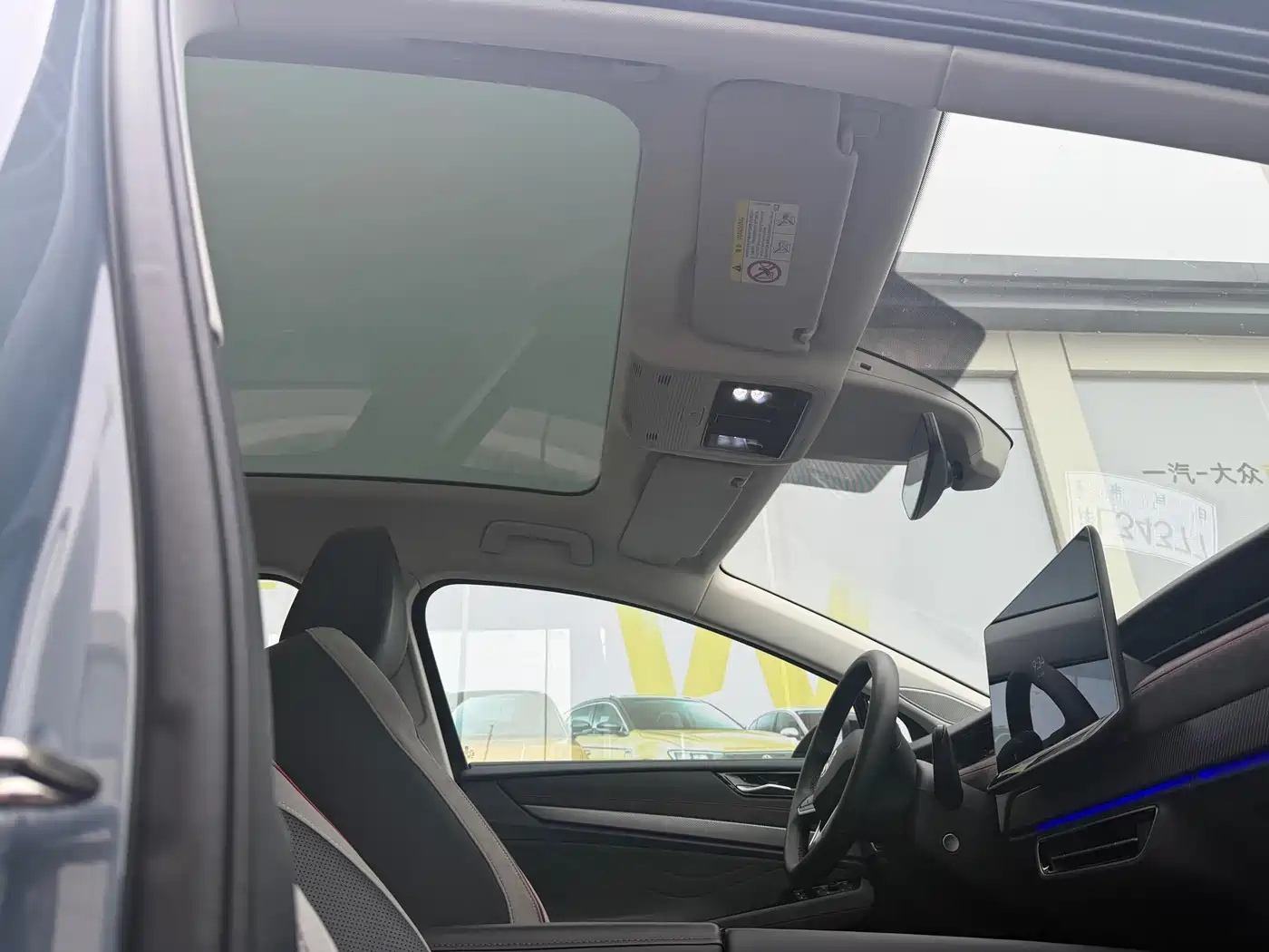 VOLKSWAGEN ID.7 VIZZION