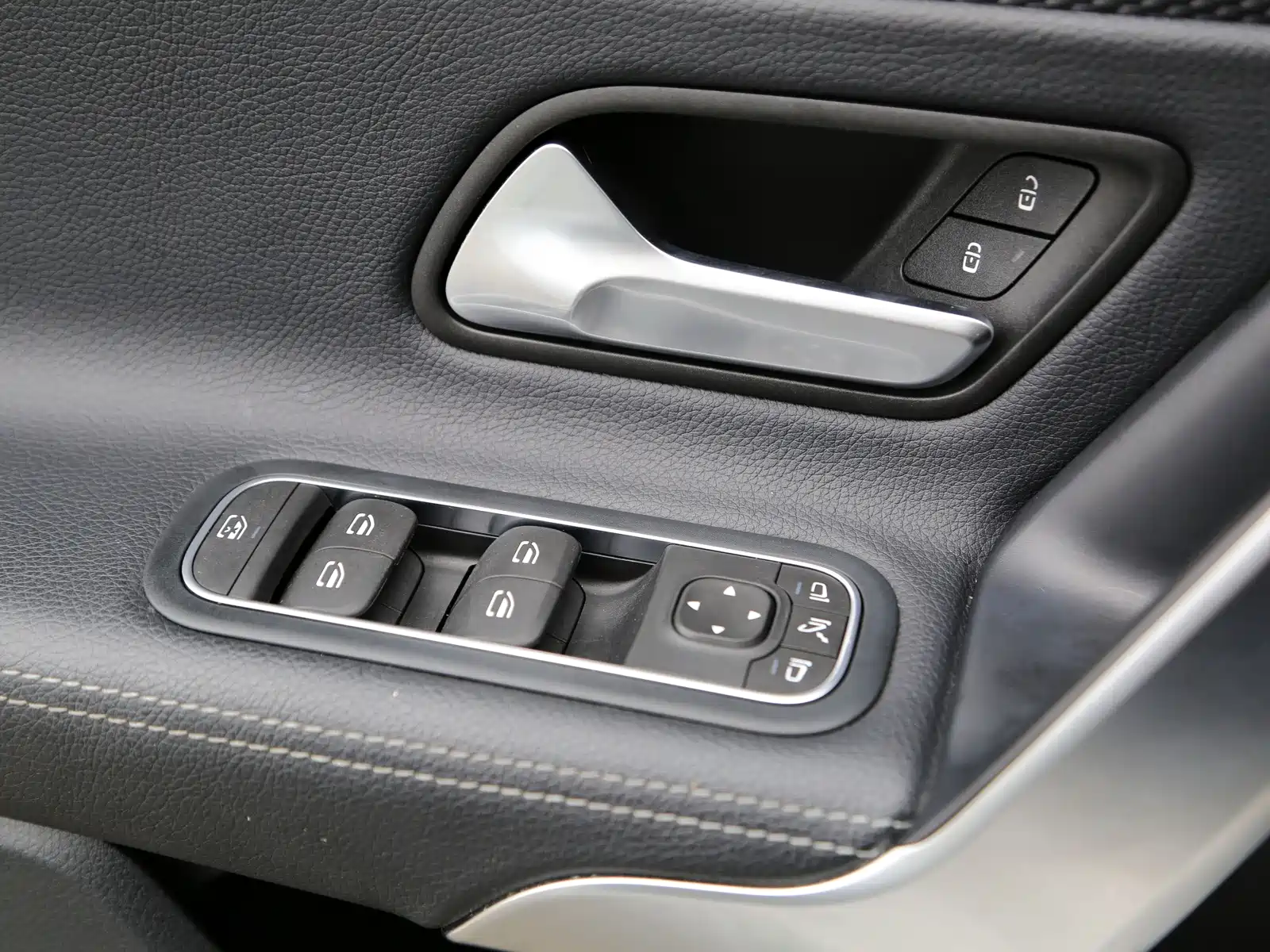 Фото 10 - Mercedes-Benz A-Class