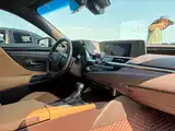 Фото 13 - Lexus ES