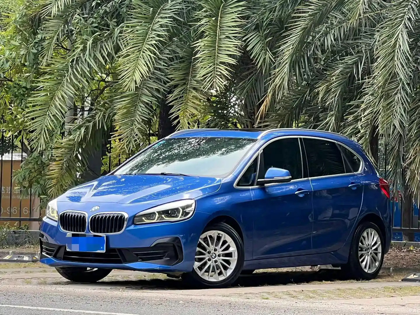 Photo 1 - BMW 2 Series Touring