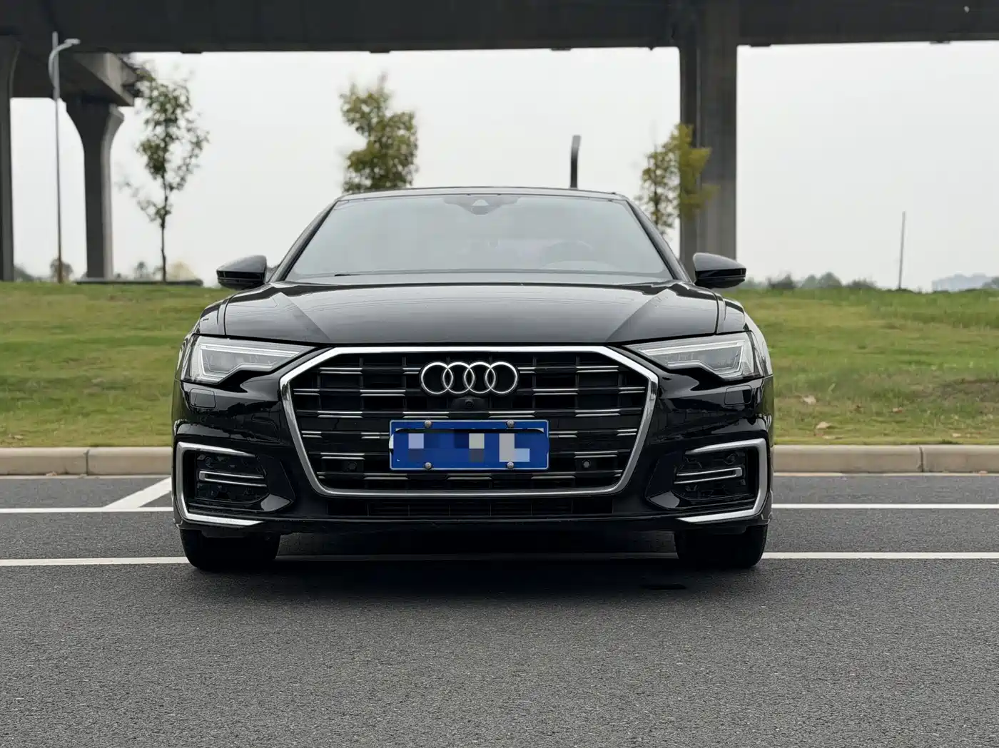 Photo 3 - Audi A6L