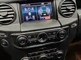 Фото 9 - Land Rover Discovery
