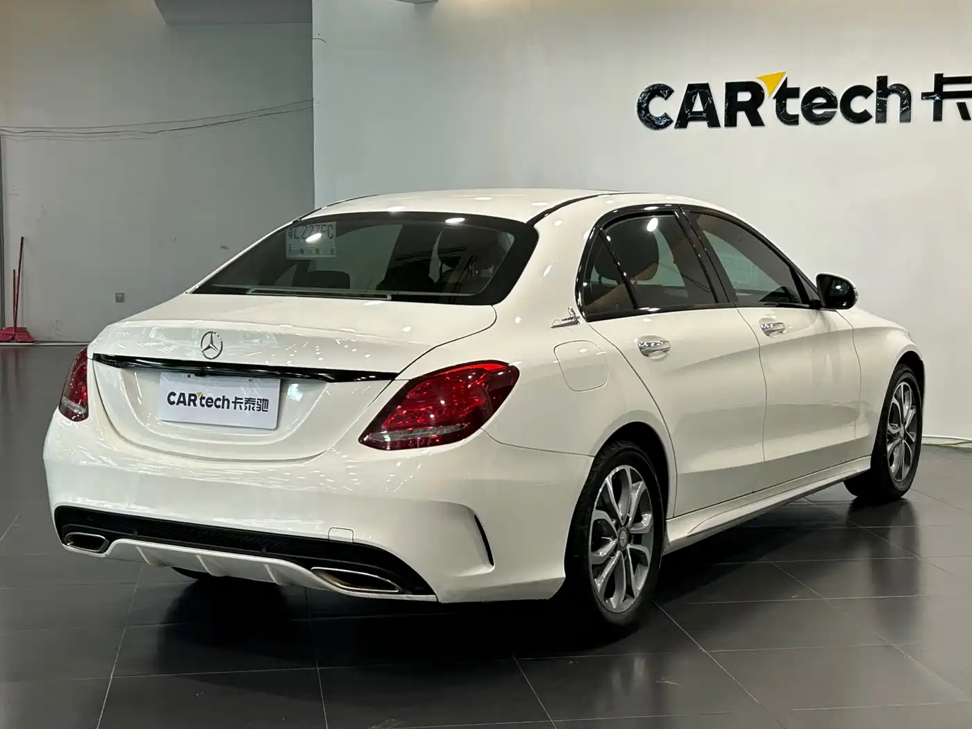 Mercedes-Benz C-Class 2017 Facelift C 180 L Fashion Sport Edition фото 9
