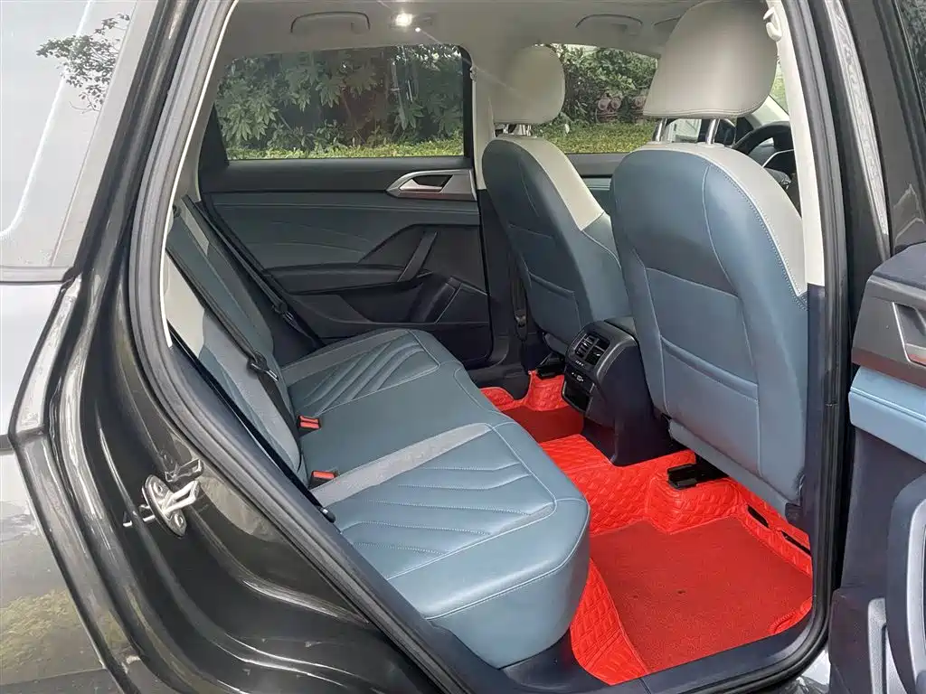 Volkswagen Tharu 2023 300TSI 2WD Bright Moon Edition фото 17