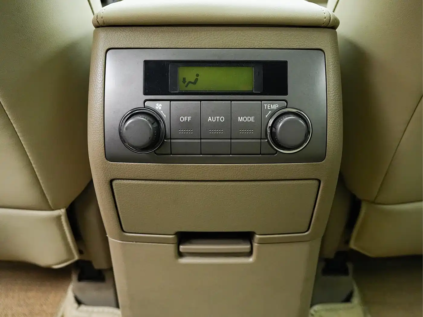 Toyota Highlander 2009 2.7L 2WD 7-seater Luxury Edition фото 19