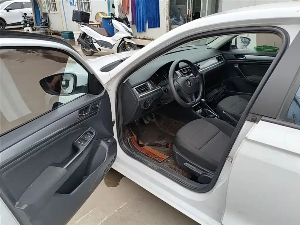 Volkswagen Bora 2019 Facelift Bora Legend 1.5L Automatic Fashion Type China VI фото 16