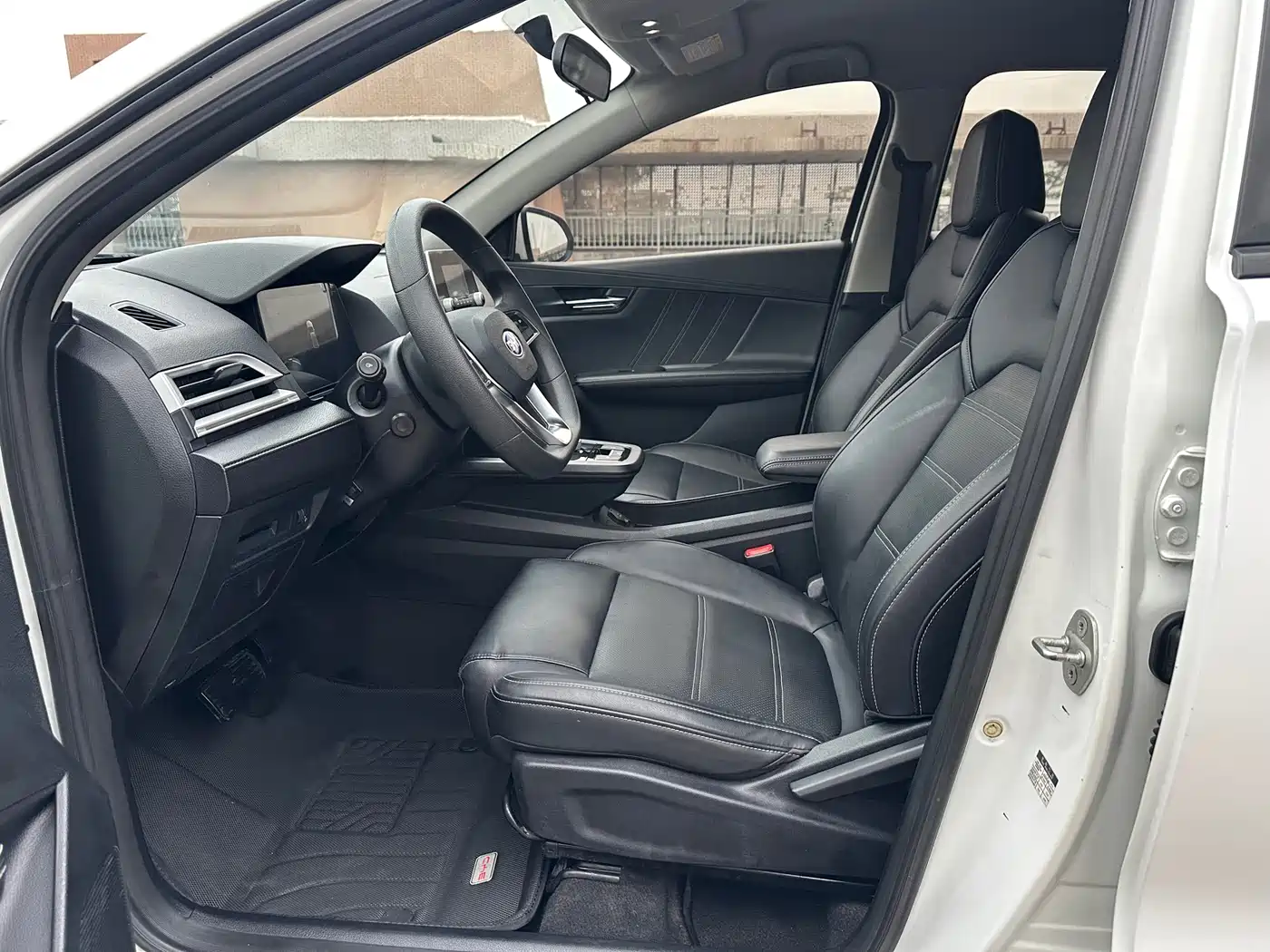 BYD e2 2019 400 Travel Edition фото 9