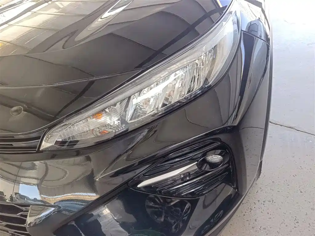 Toyota Wildlander 2022 2.0L CVT FWD Luxury Edition фото 15