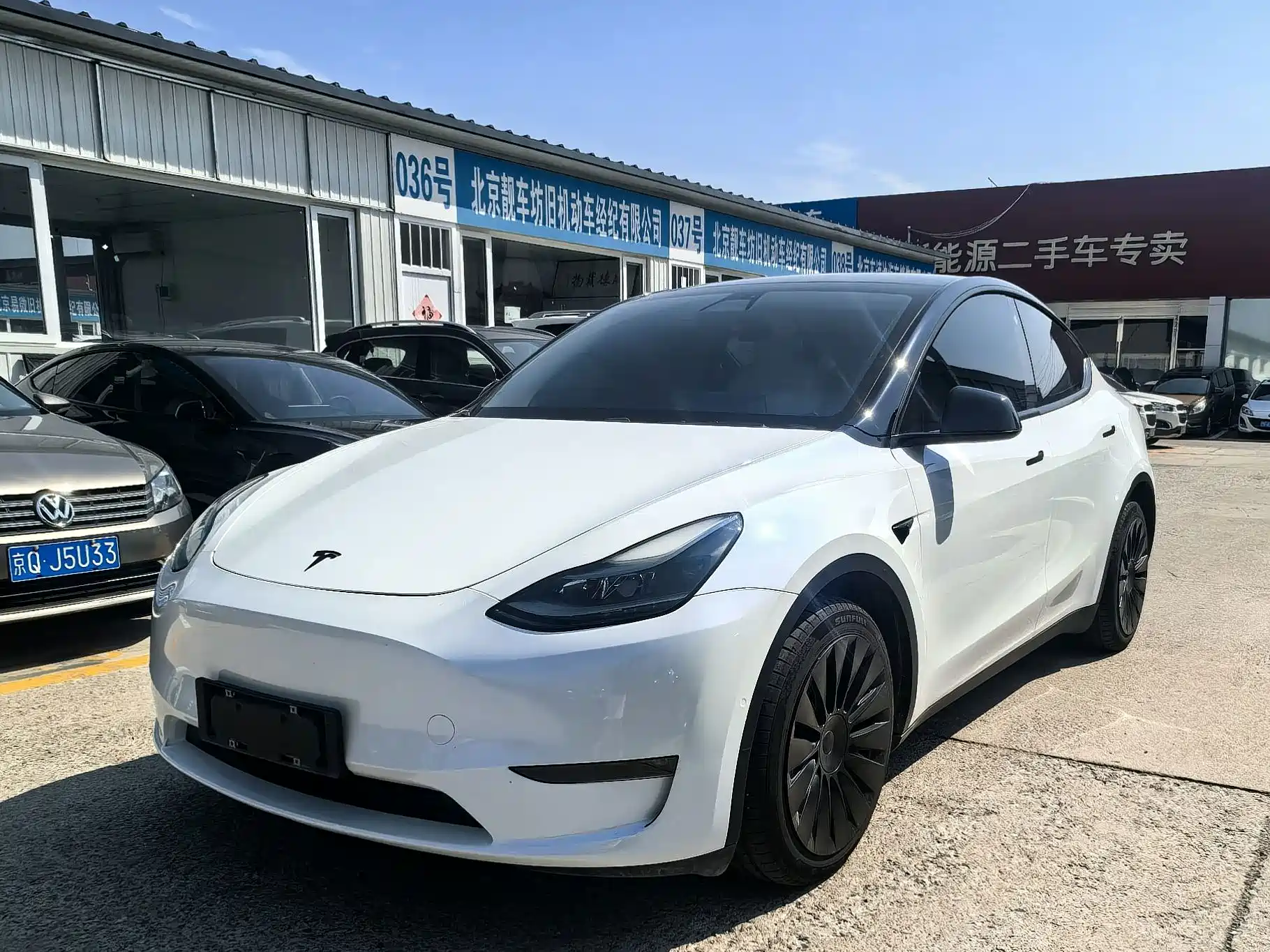 Фото 1 - Tesla Model Y
