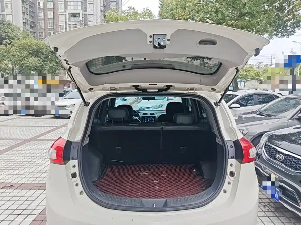 BAIC Senova X65 2019 2015 2.0T Automatic Elite