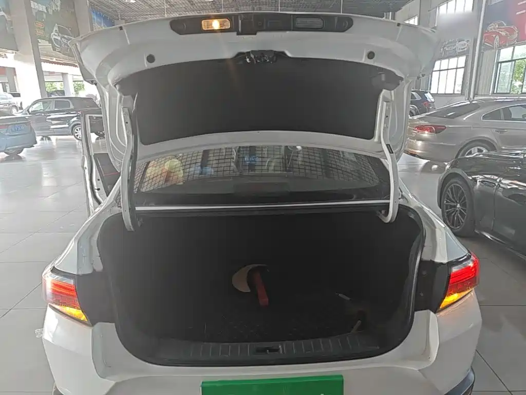 Venucia D60 2018 2018 1.6L CVT Smart Elite Edition