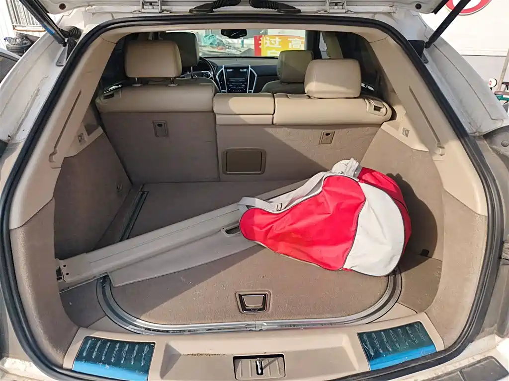 Cadillac SRX 2014 3.0L Elite Model фото 19