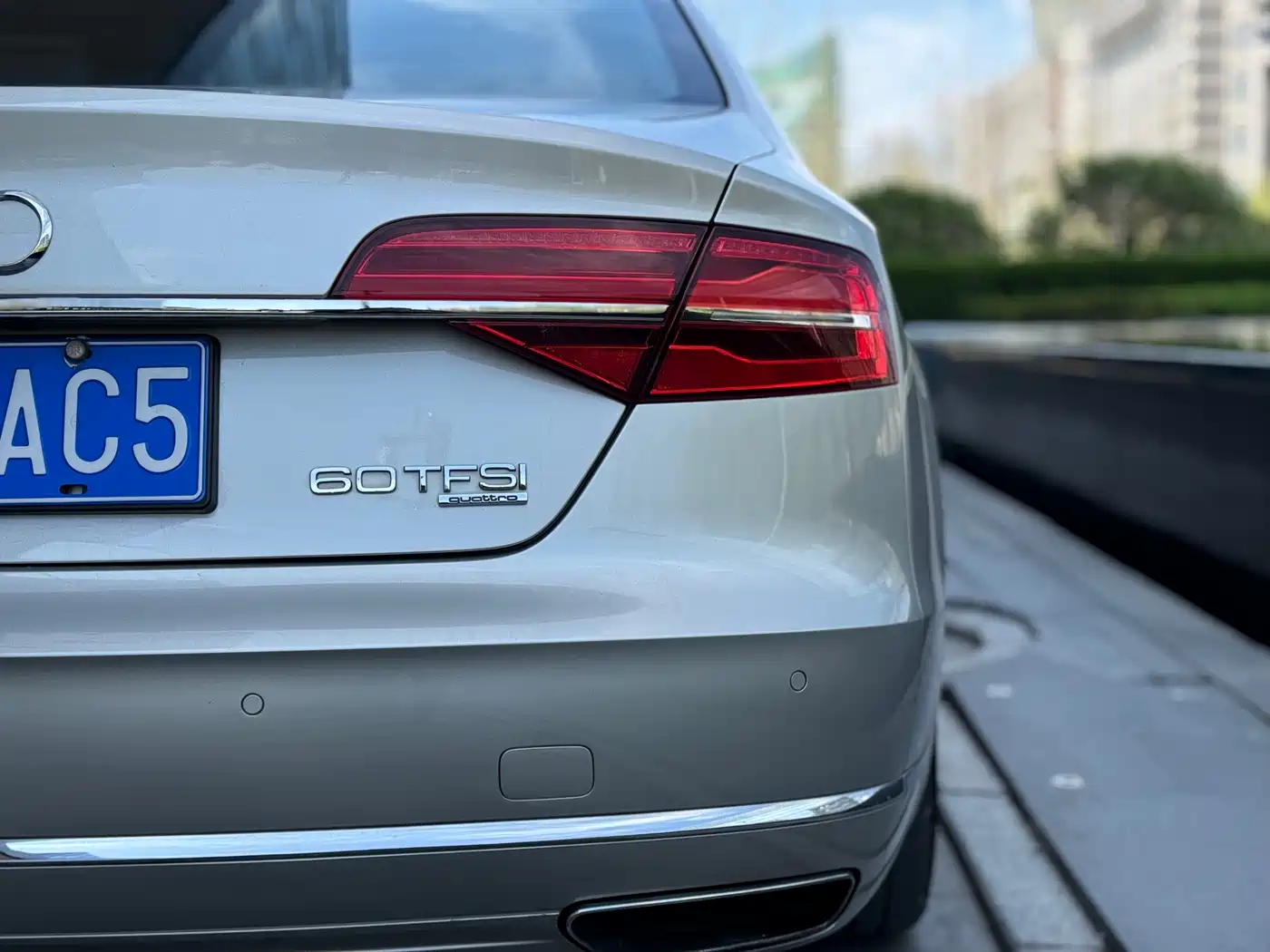 Audi A8 2014 A8L 45 TFSI quattro Luxury фото 24