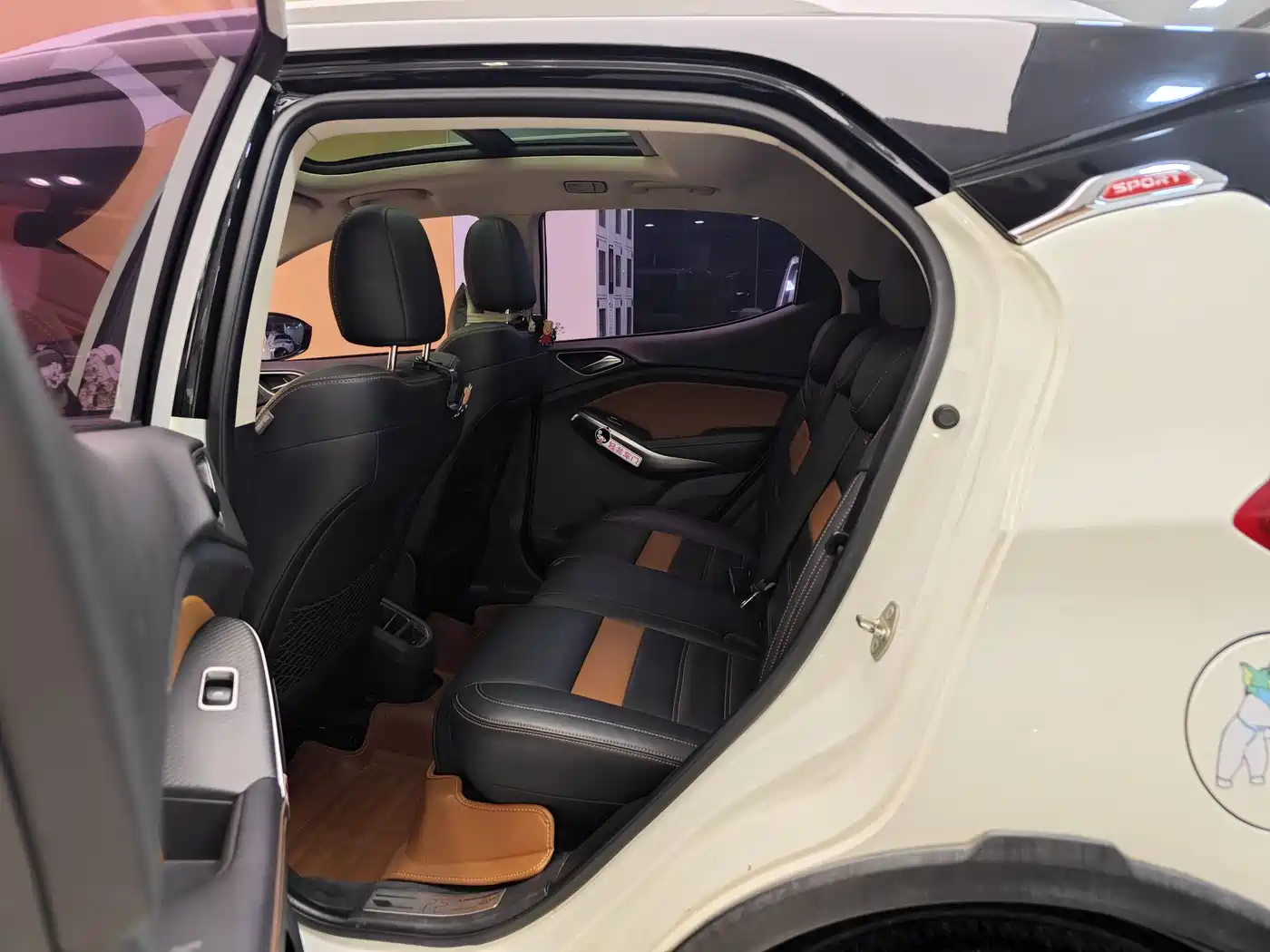 BYD Yuan 2016 1.5TID Automatic Flagship Type фото 21