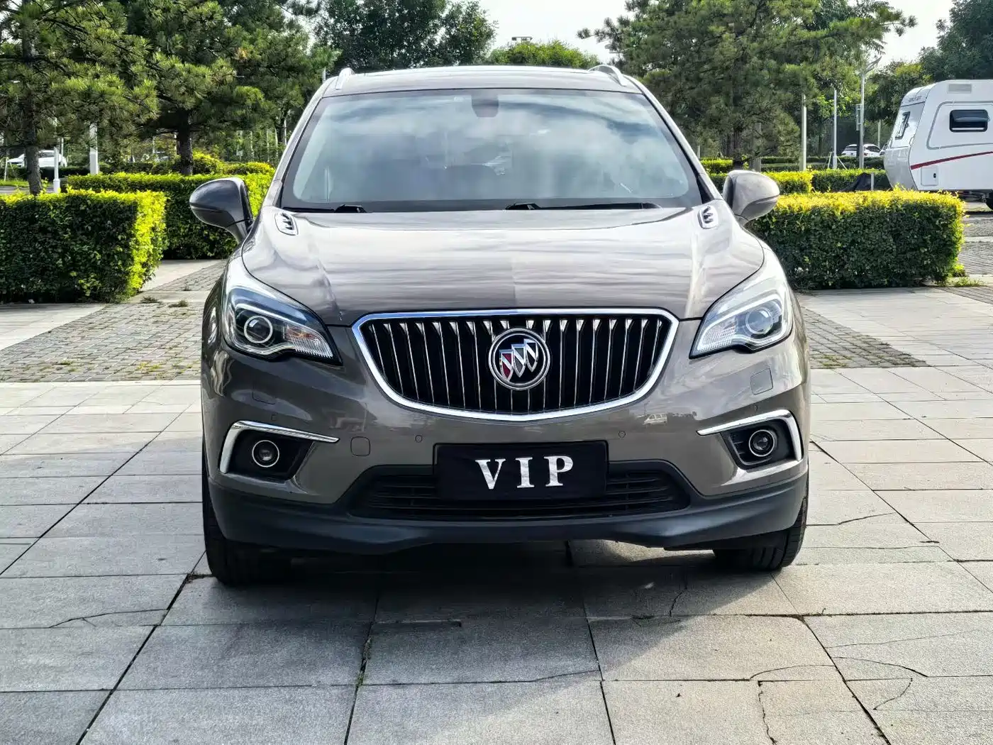 Фото 2 - Buick Envision Plus