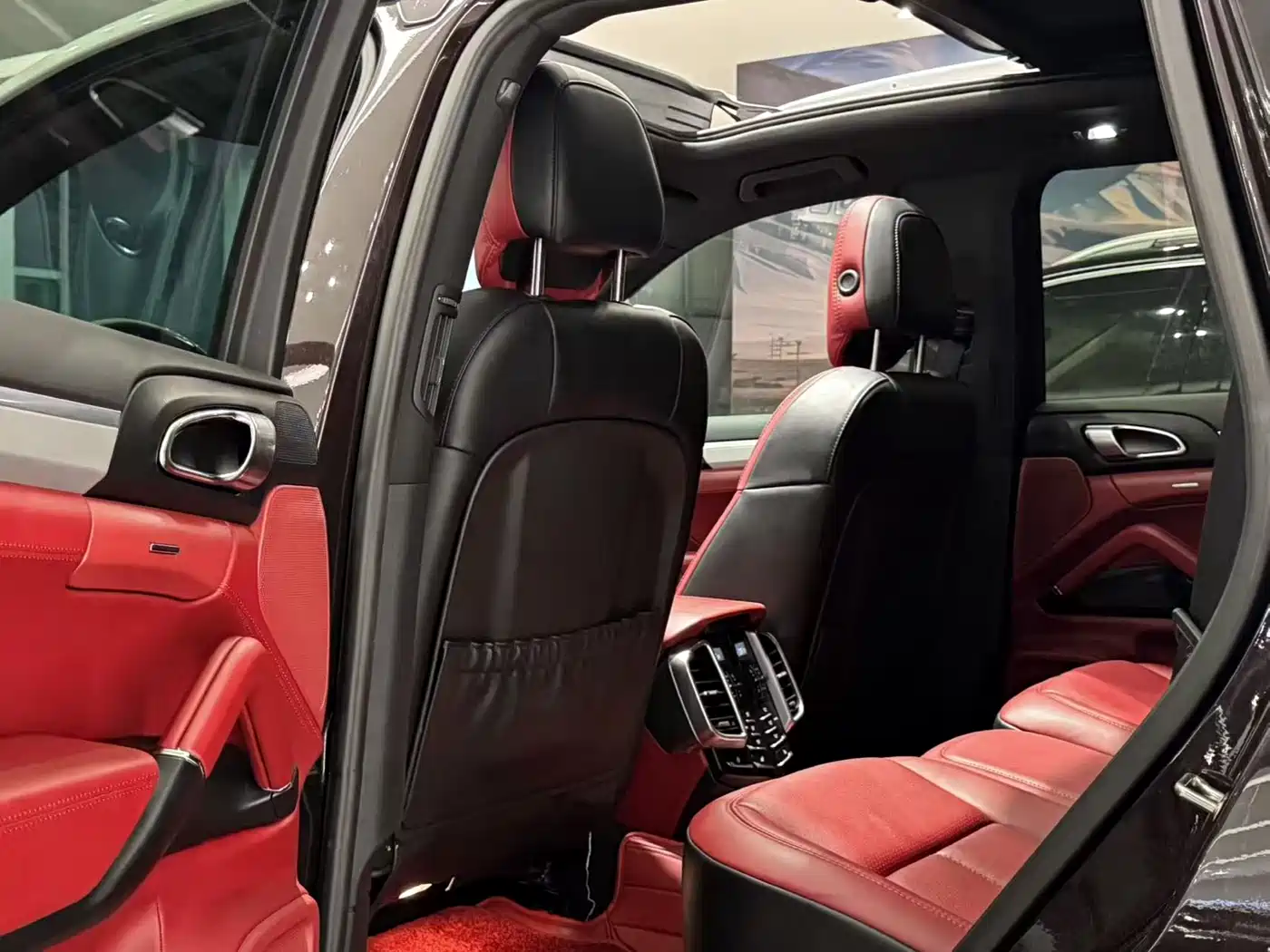 Porsche Cayenne 2014 Cayenne Platinum Edition 3.0T фото 6