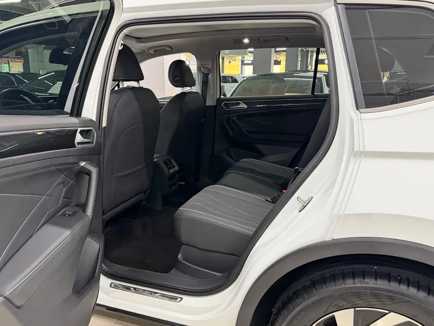 Volkswagen Tiguan L 2023 280TSI 2WD Trend Limited Edition фото 10