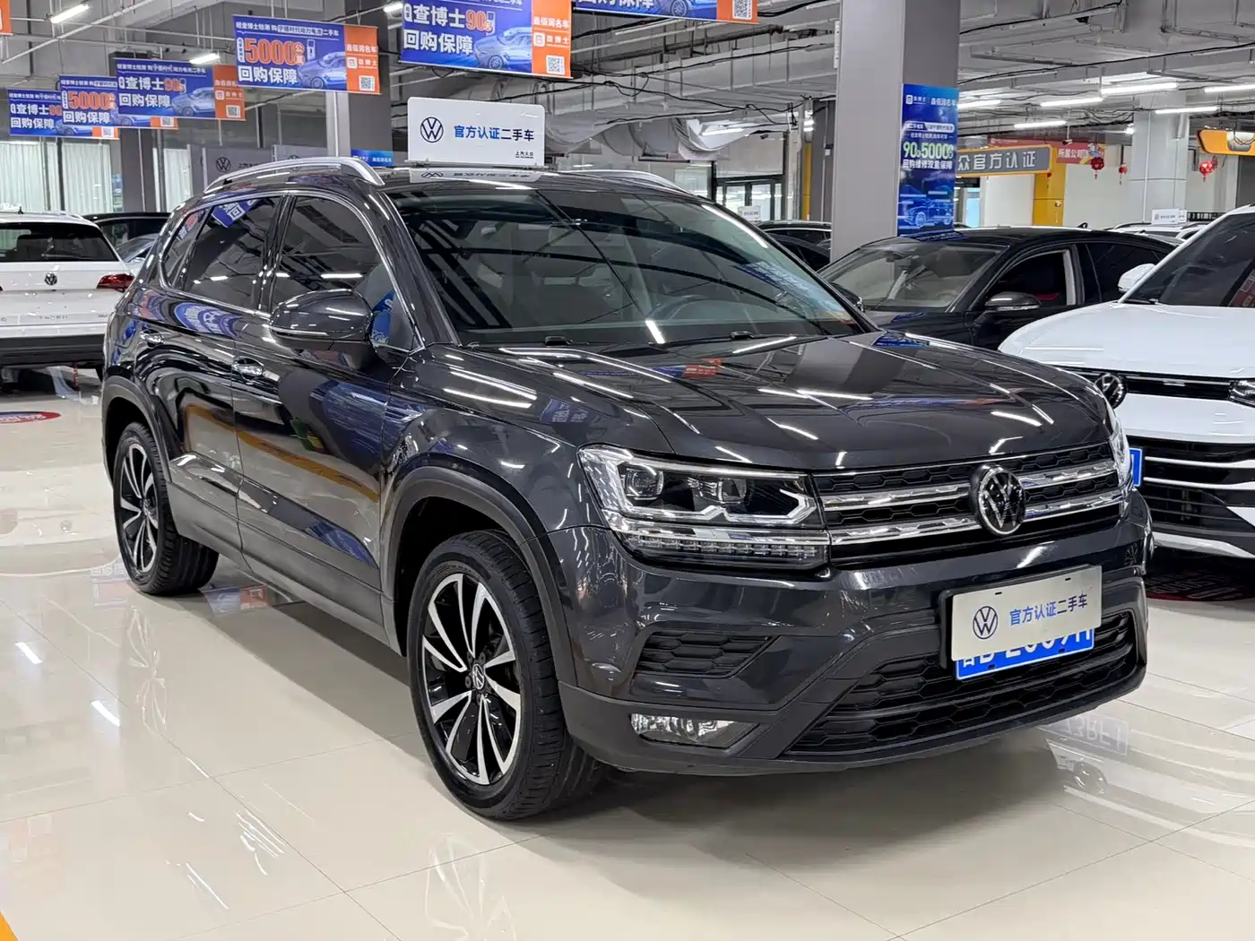 Volkswagen Tharu 2022 280TSI FWD Luxury Edition фото 3