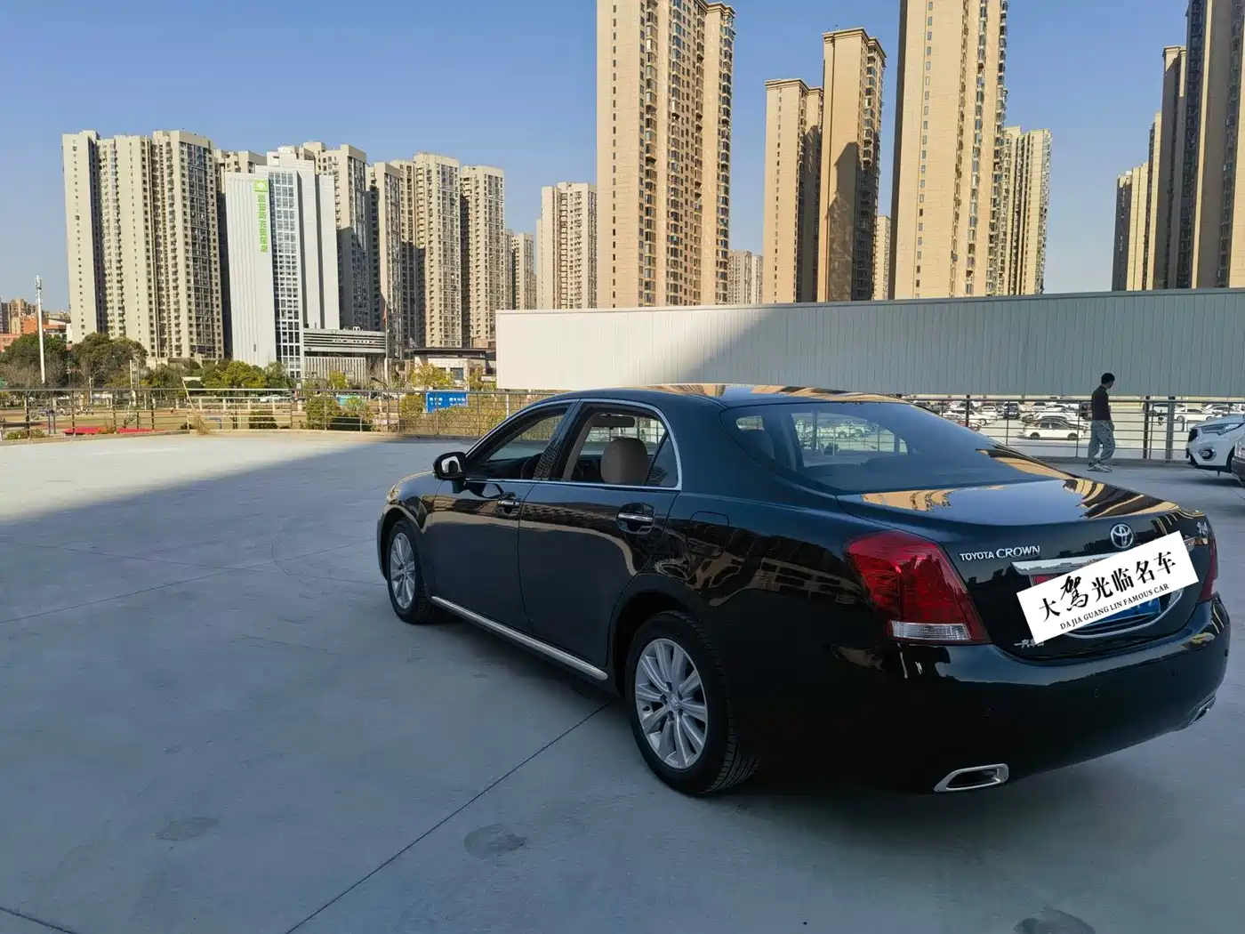 Toyota Crown 2010 2.5L Royal Leather Sunroof фото 3