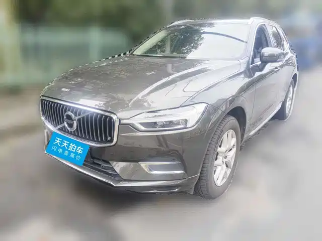 Volvo XC60 2020 T5 4WD Intelligent Comfort Luxury Edition — фото 1