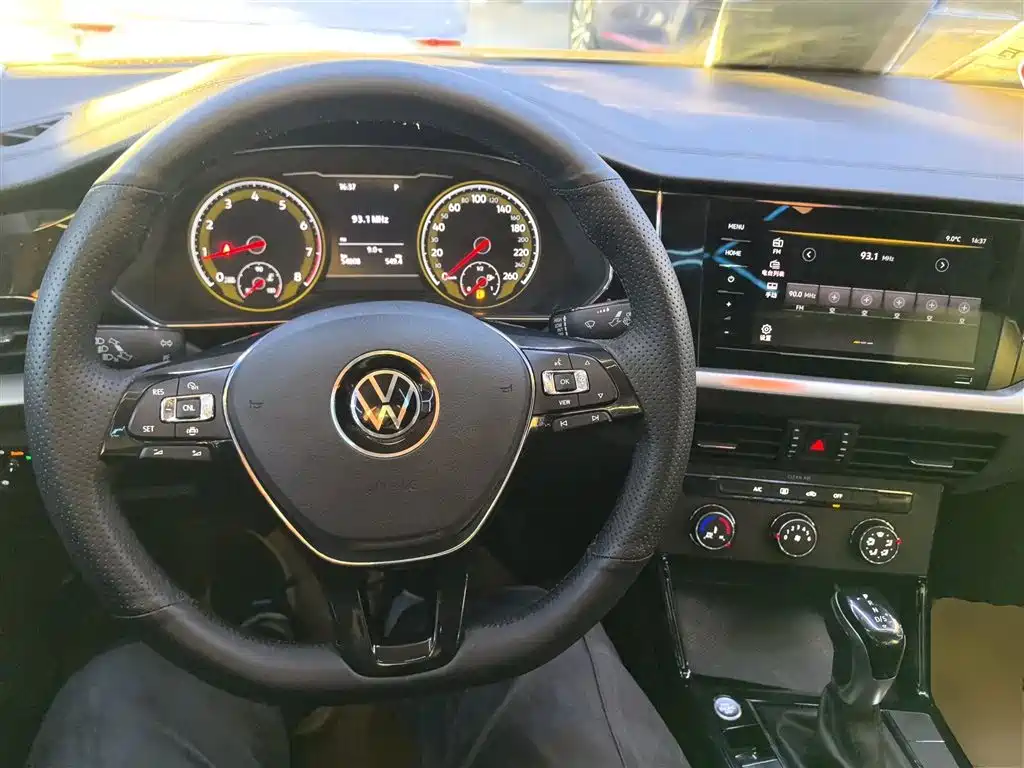 Volkswagen Passat 2021 Model 330TSI Elite Edition фото 10