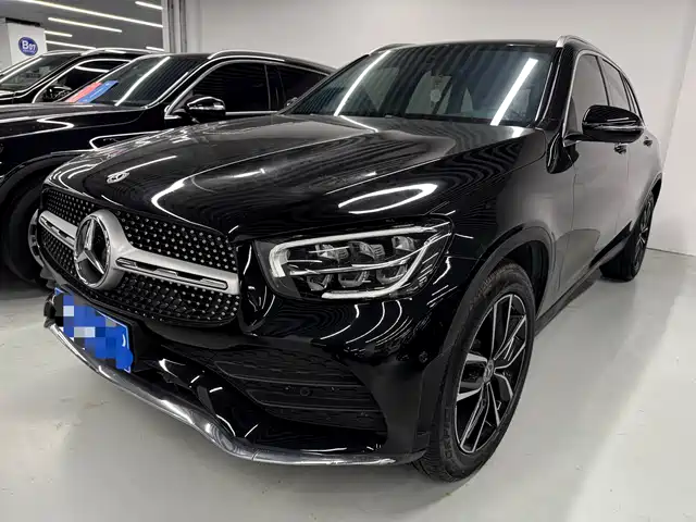 MERCEDES-BENZ GLC