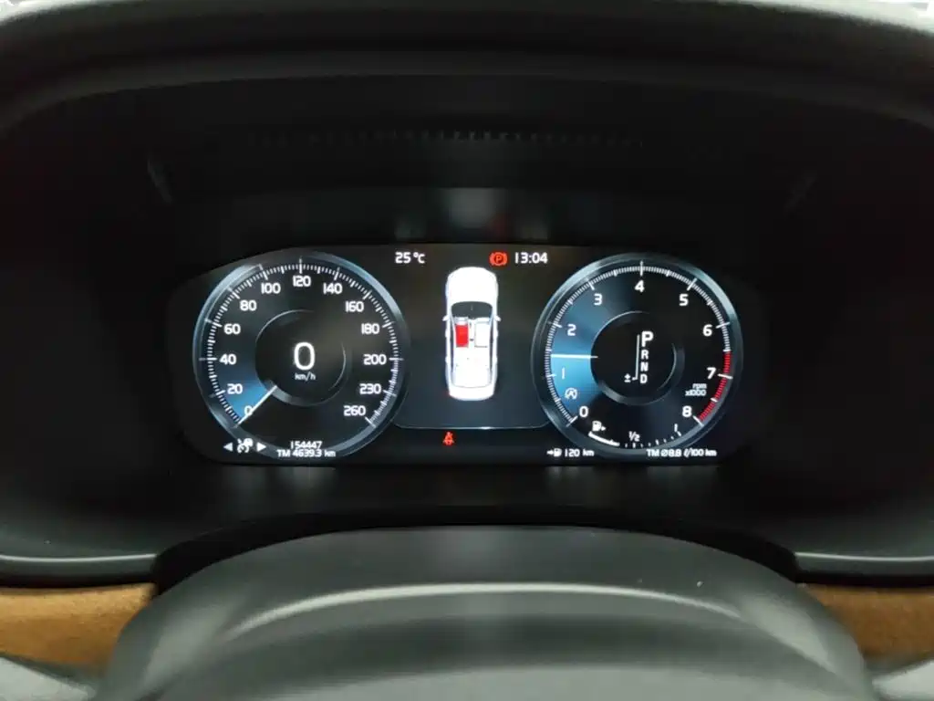 Photo 12 - Volvo S90