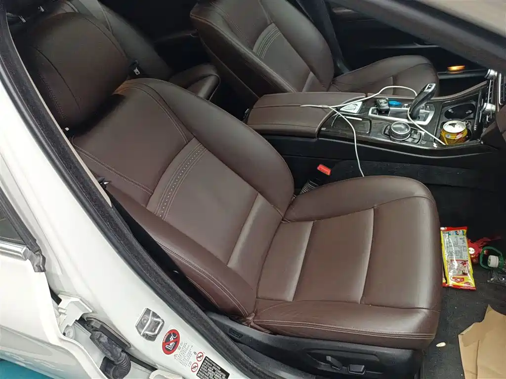 BMW 5 Series 2014 525Li Luxury Design Package фото 17