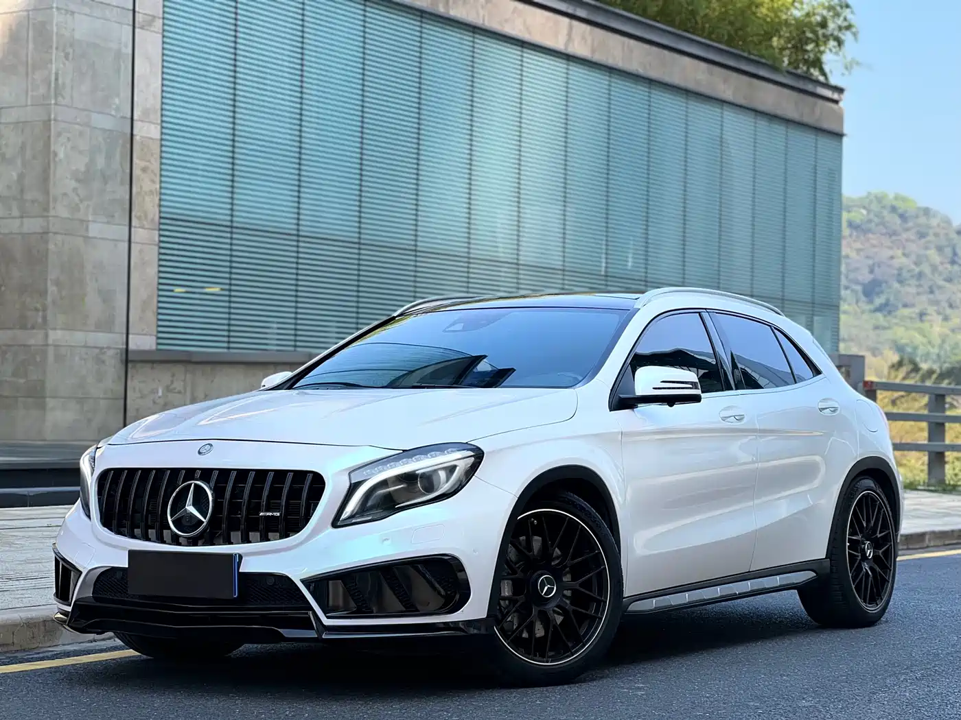 Mercedes-Benz GLA AMG 2016 AMG GLA 45 4MATIC