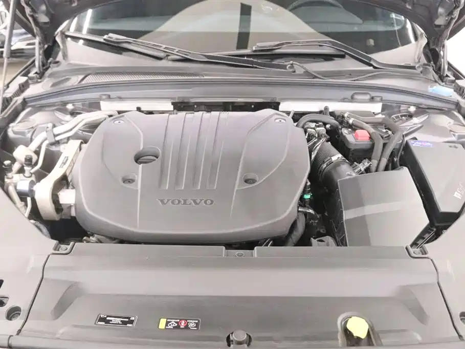 Фото 19 - Volvo S90