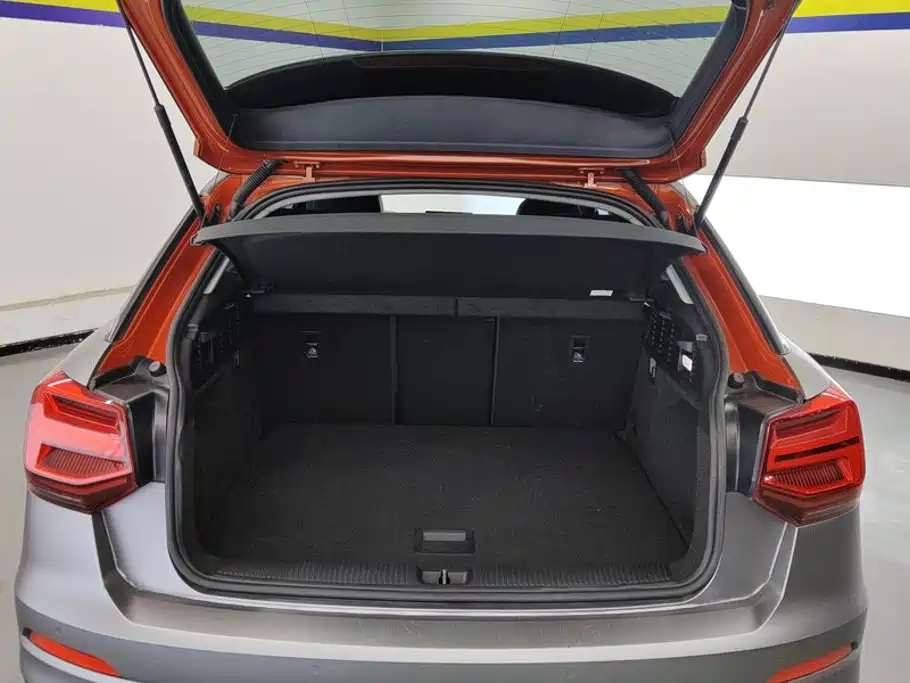Фото 4 - Audi Q2L e-tron