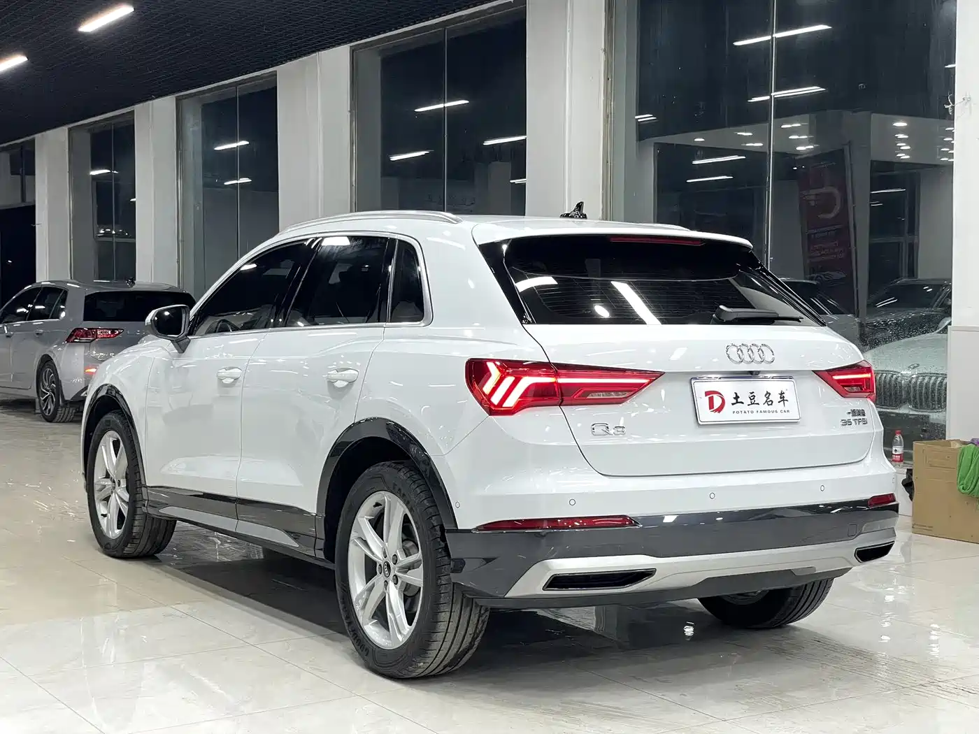 Audi Q3 2022 35 TFSI Fashion Elegance фото 4