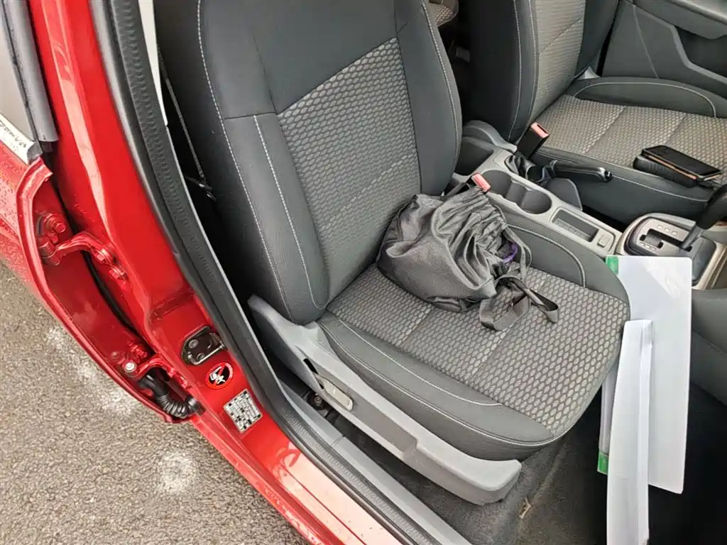 Фото 25 - Ford Focus