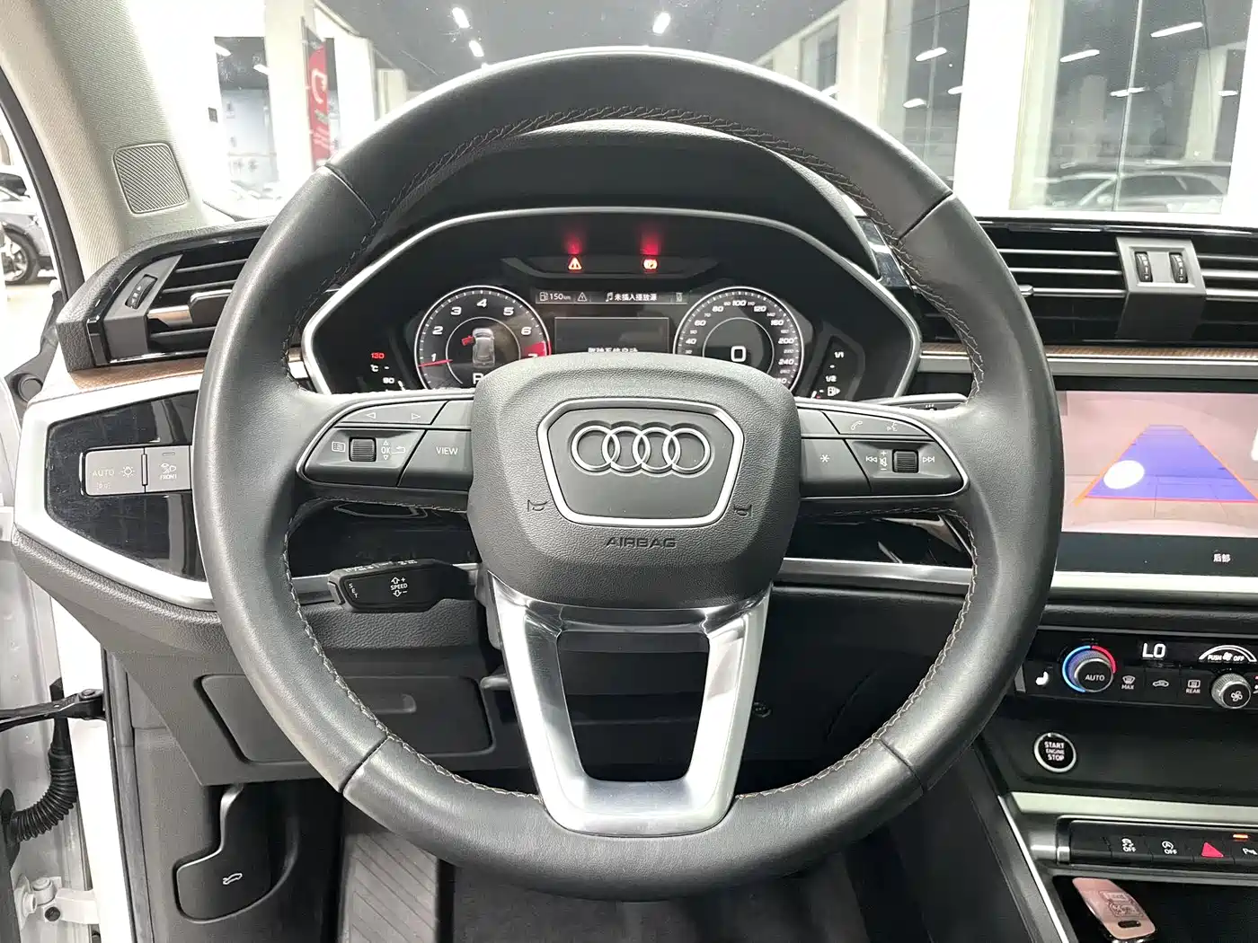 Audi Q3 2022 35 TFSI Fashion Elegance фото 8