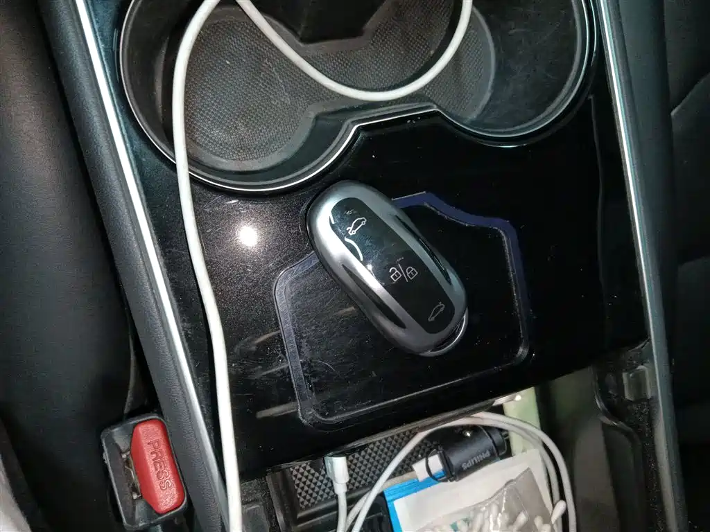 TESLA MODEL 3 (IMPORTED)