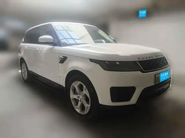Land Rover Range Rover Sport PHEV 2018 Model P400e — фото 3