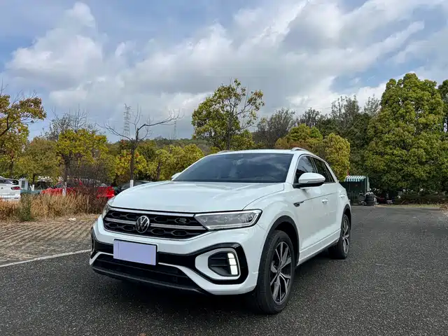 VOLKSWAGEN T ROC EXPLORING SONGS