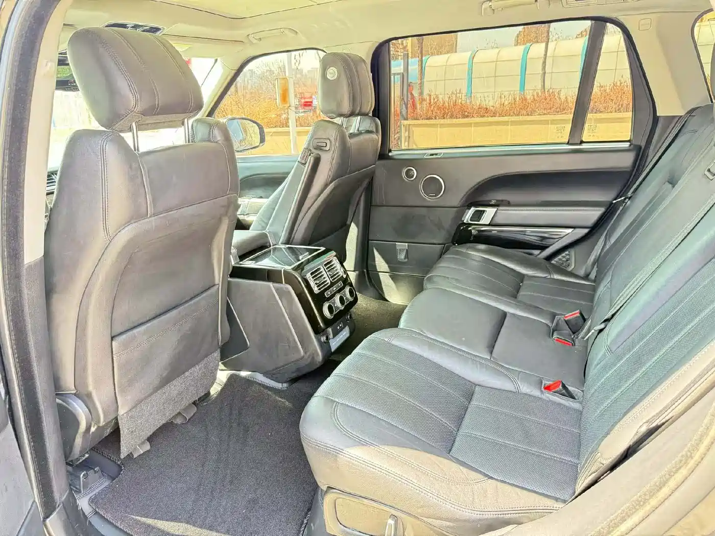 Land Rover Range Rover 2017 3.0 SC V6 Vogue LWB (Long Wheelbase) фото 6