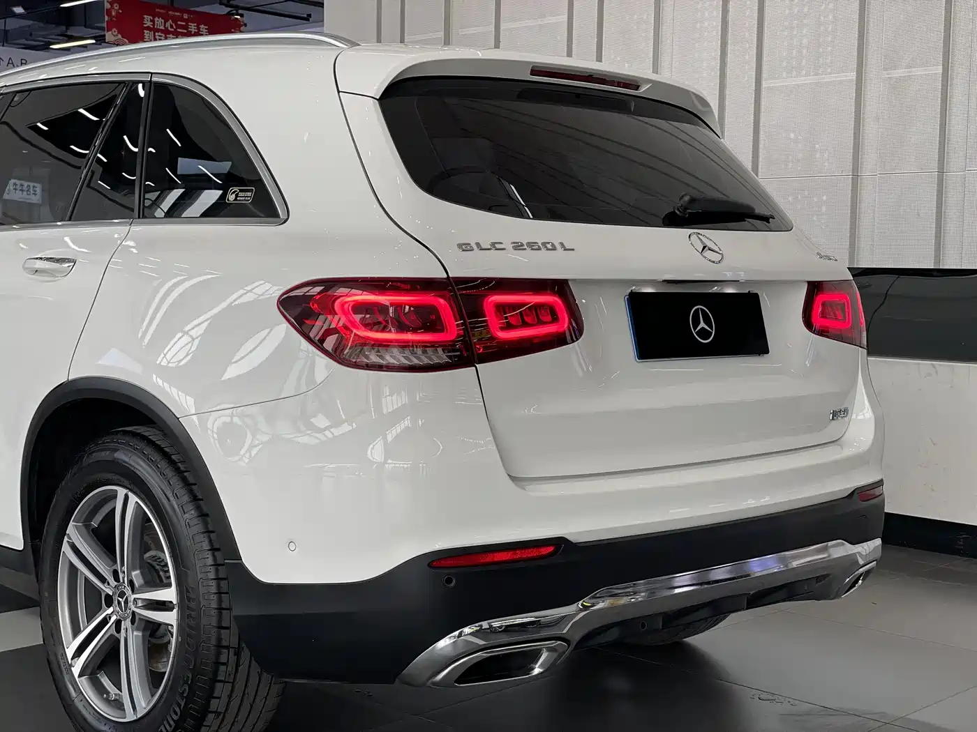 MERCEDES-BENZ GLC
