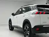 صورة 8 - Peugeot 2008