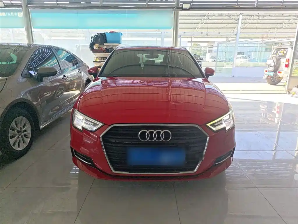 Audi A3 2018 30th Anniversary Sportback 35 TFSI Progressive фото 3