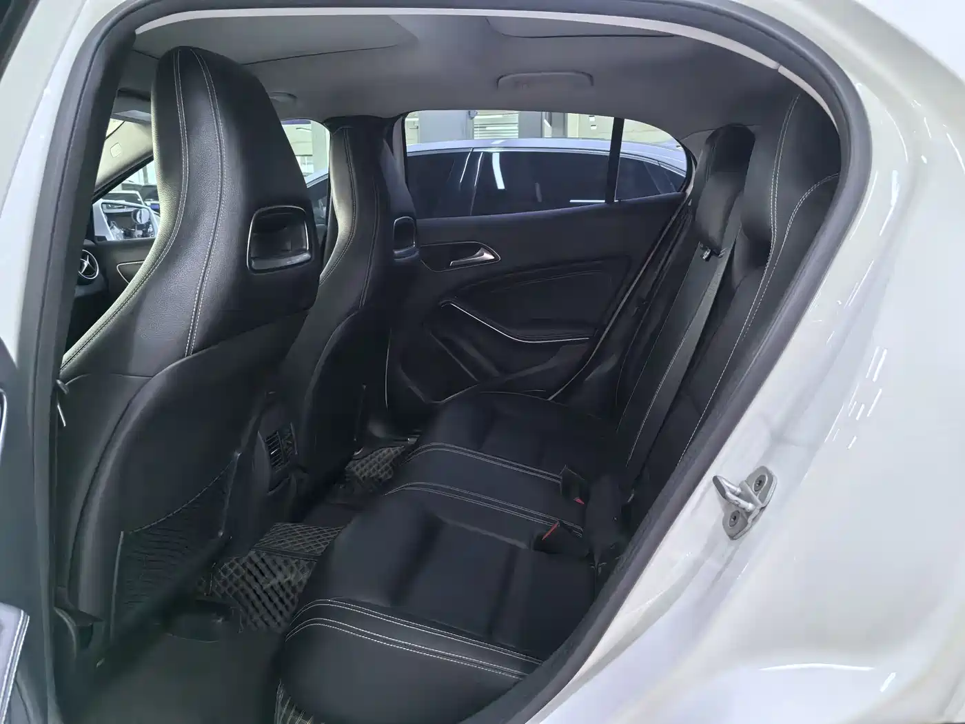 Mercedes-Benz GLA 2015 2015 GLA 200 Fashion