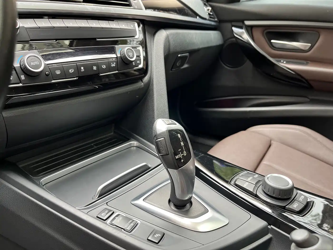 BMW 3 Series 2018 320Li Fashion Style фото 13