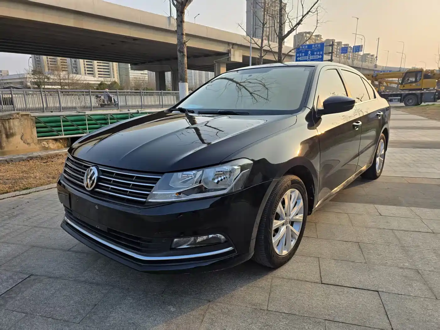 Volkswagen Lavida 2015 1.6L Automatic Comfort Edition