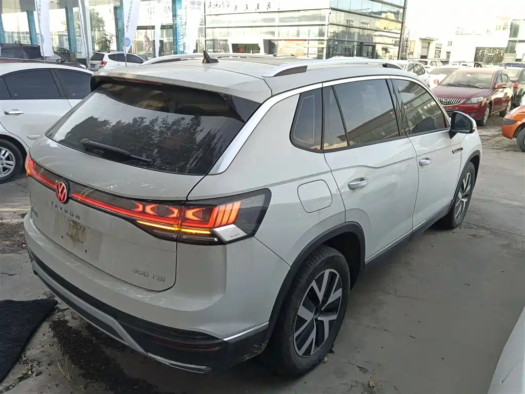 Volkswagen Tayron 2023 300TSI 2WD Luxury Plus Advanced Edition фото 7