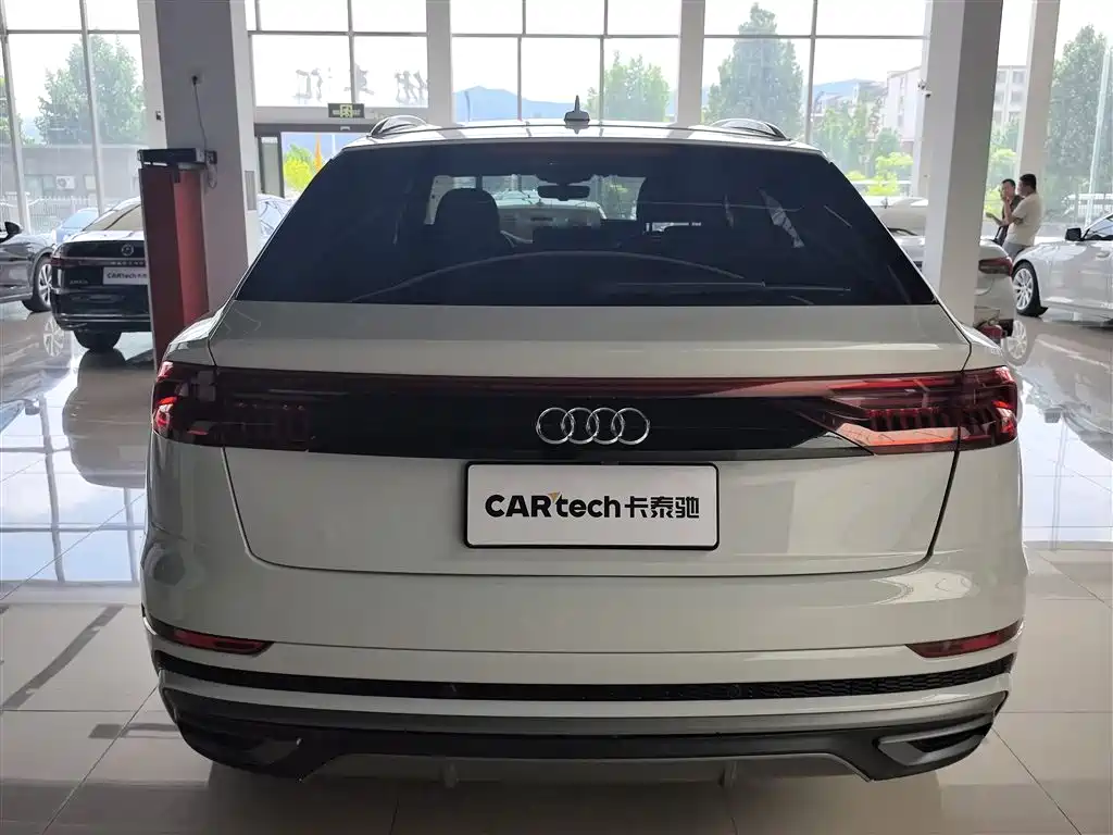 Audi Q8 2019 55 TFSI Luxury Dynamic фото 5