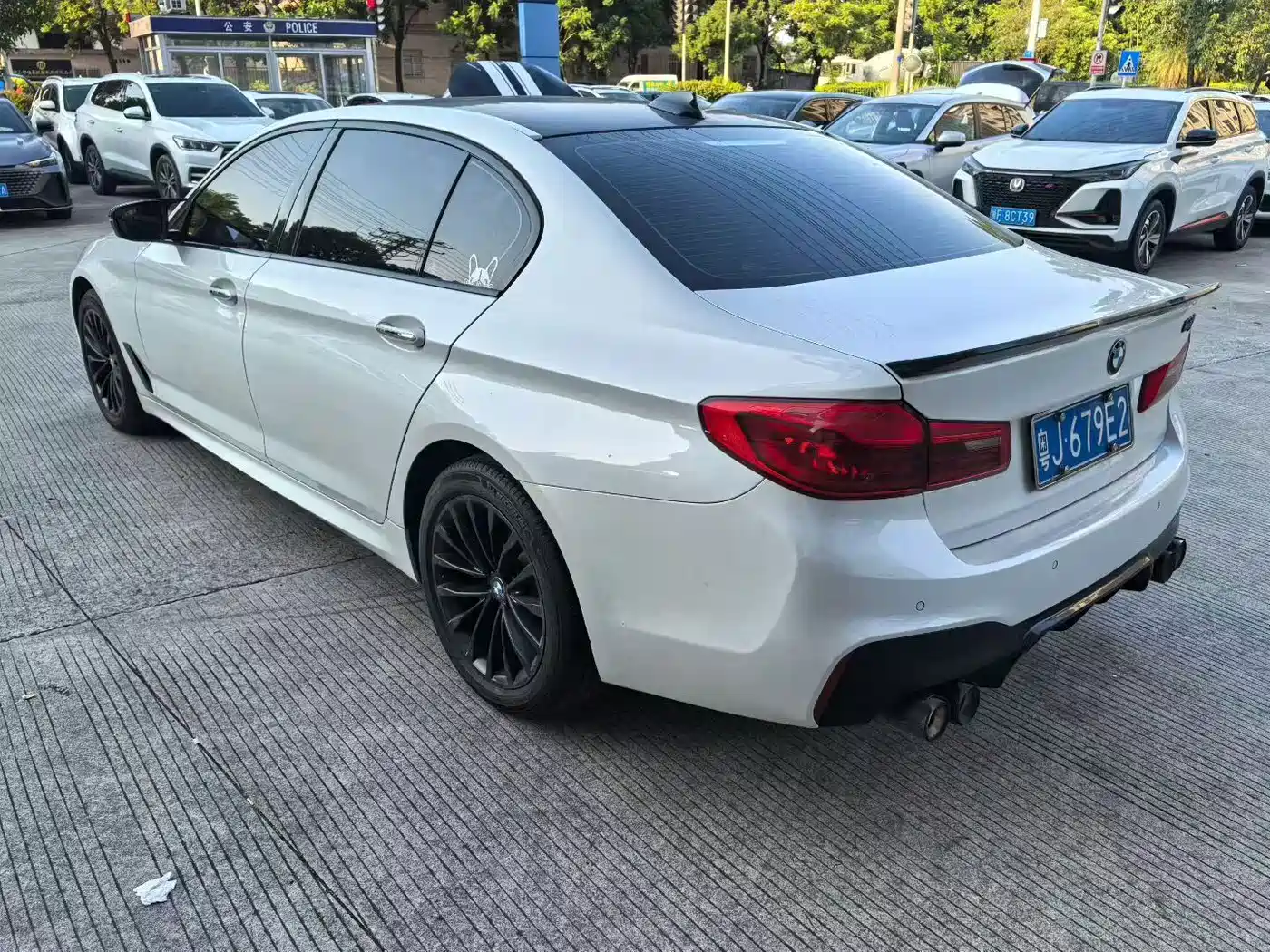 Photo 6 - BMW 5 Series